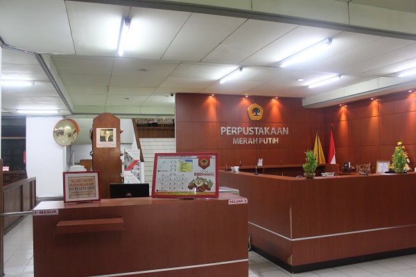 Manfaatkan Beberapa Layanan Yang Ada Di Perpustakaan Universitas 17 Agustus 1945 Surabaya